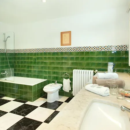 Owl El - Amazing Views 波连萨港